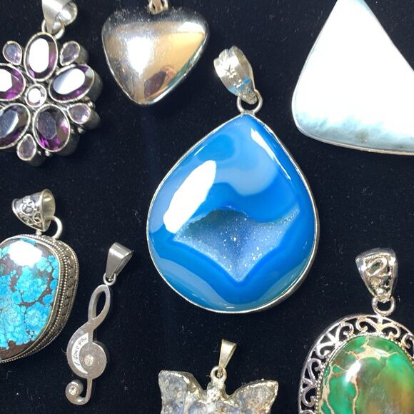 Lot of 31 Mixed Gemstone & Statement Pendants Boho Artisan Some 925 & Vintage - Picture 5 of 16